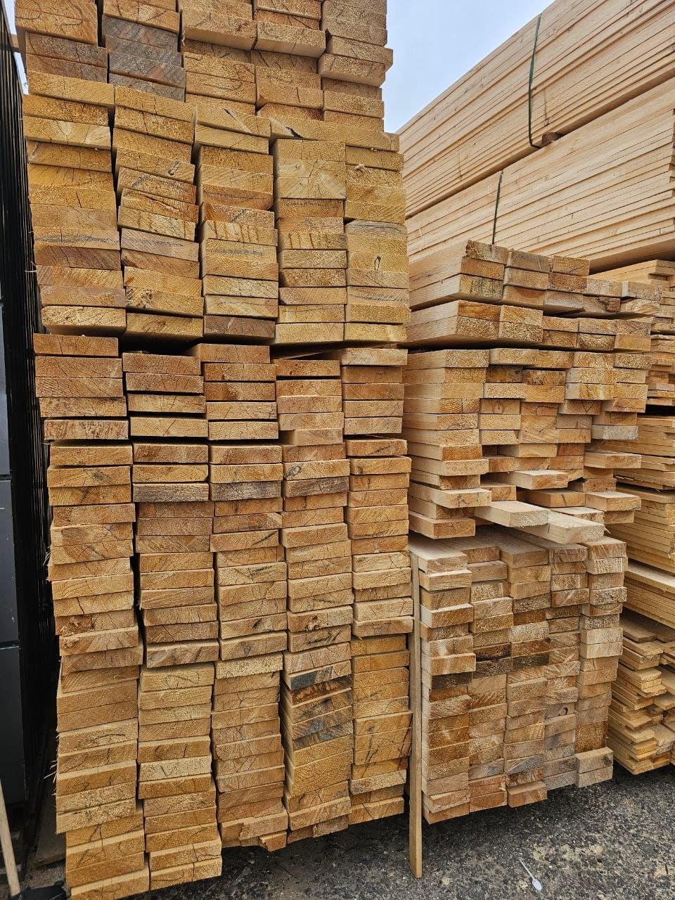 Доска 50*200*6000 мм обрезная, хвоя, 1 сорт
