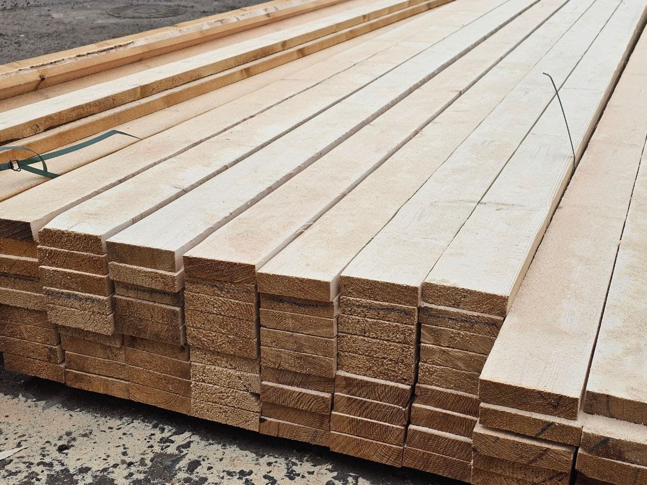 Доска 40*150*6000 мм. обрезная