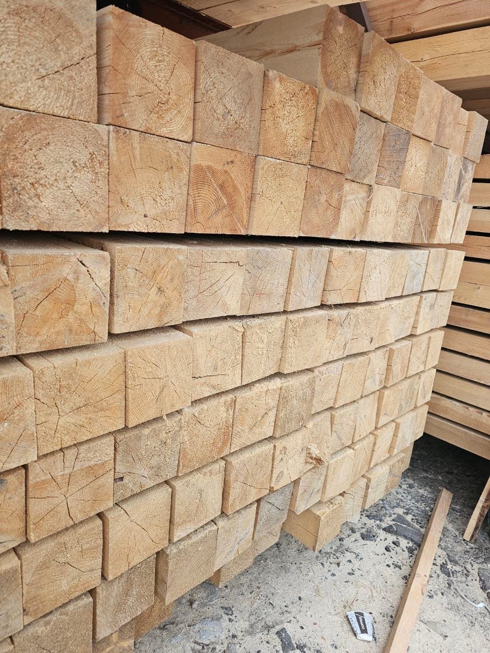 Брус 150*200*6000 мм. обрезной хвоя 1 сорт